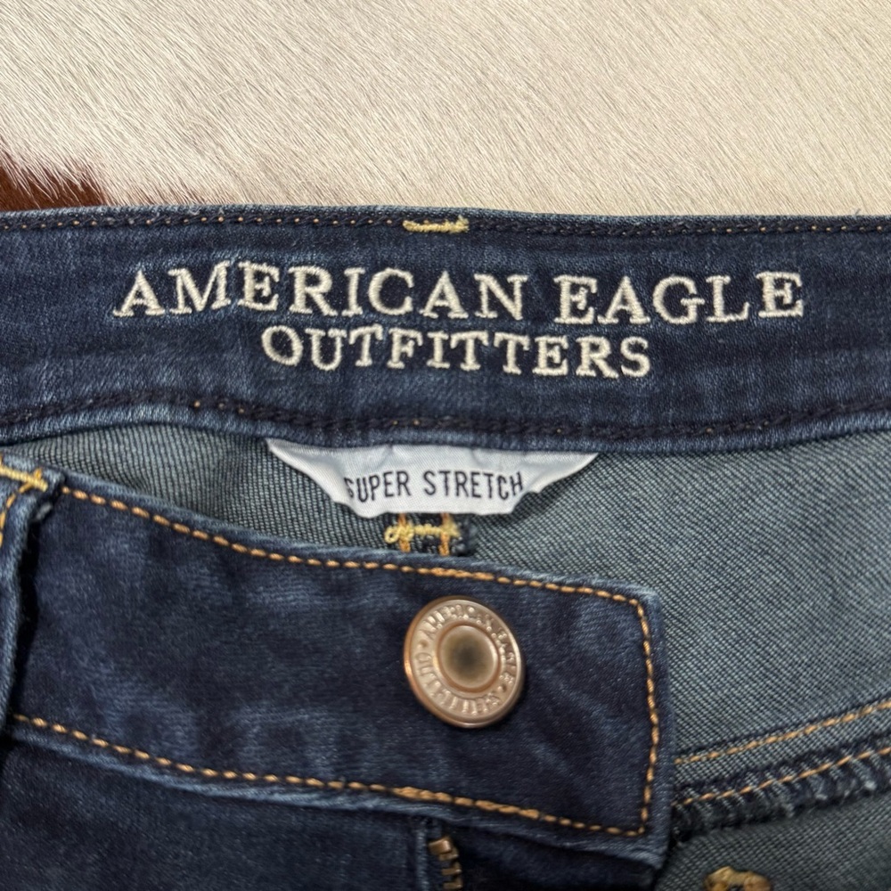 American Eagle Outfitters Women's super stretch Blue Jeans - Picture 2 of 4